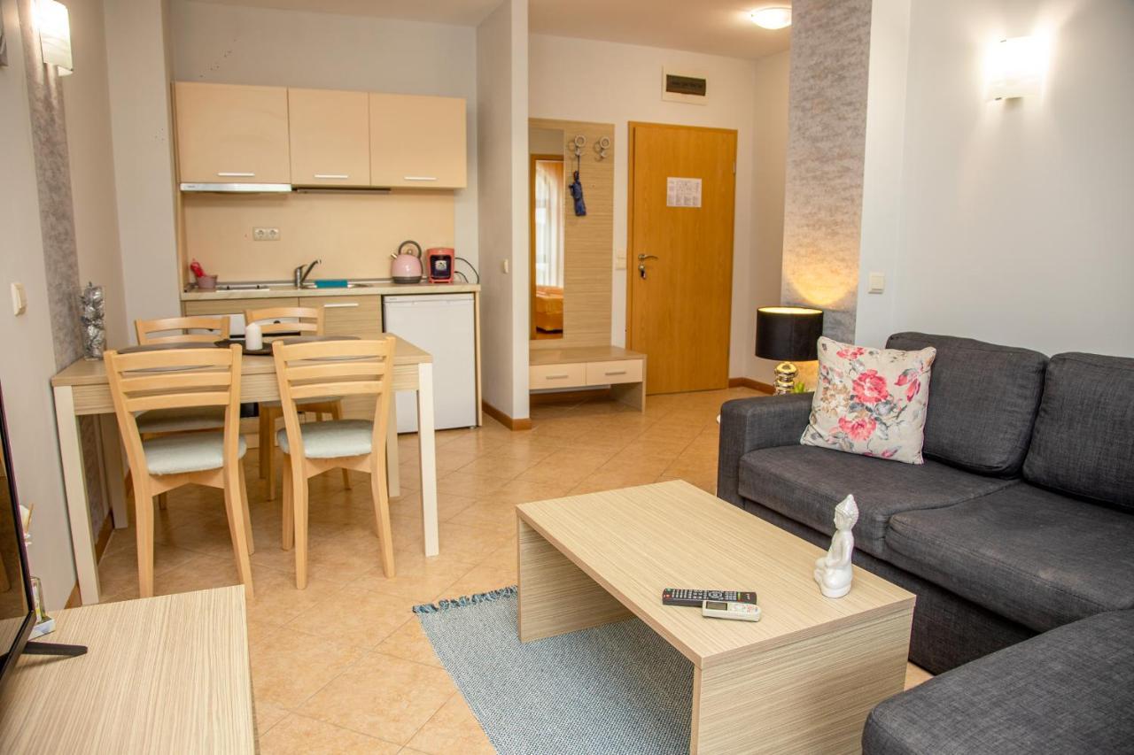 Sunny Apartment In A Complex With A Pool And Gym By Flаt Manаger Sunny Beach Eksteriør billede
