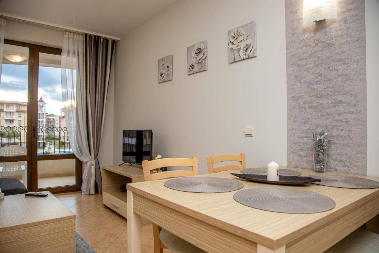 Sunny Apartment In A Complex With A Pool And Gym By Flаt Manаger Sunny Beach Eksteriør billede
